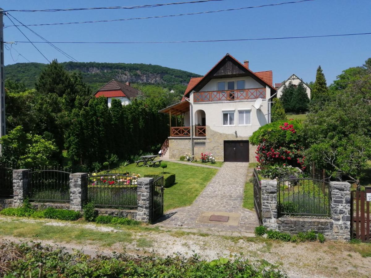 Ferienwohnung Kaman Nyaralo Badacsonytomaj Exterior foto