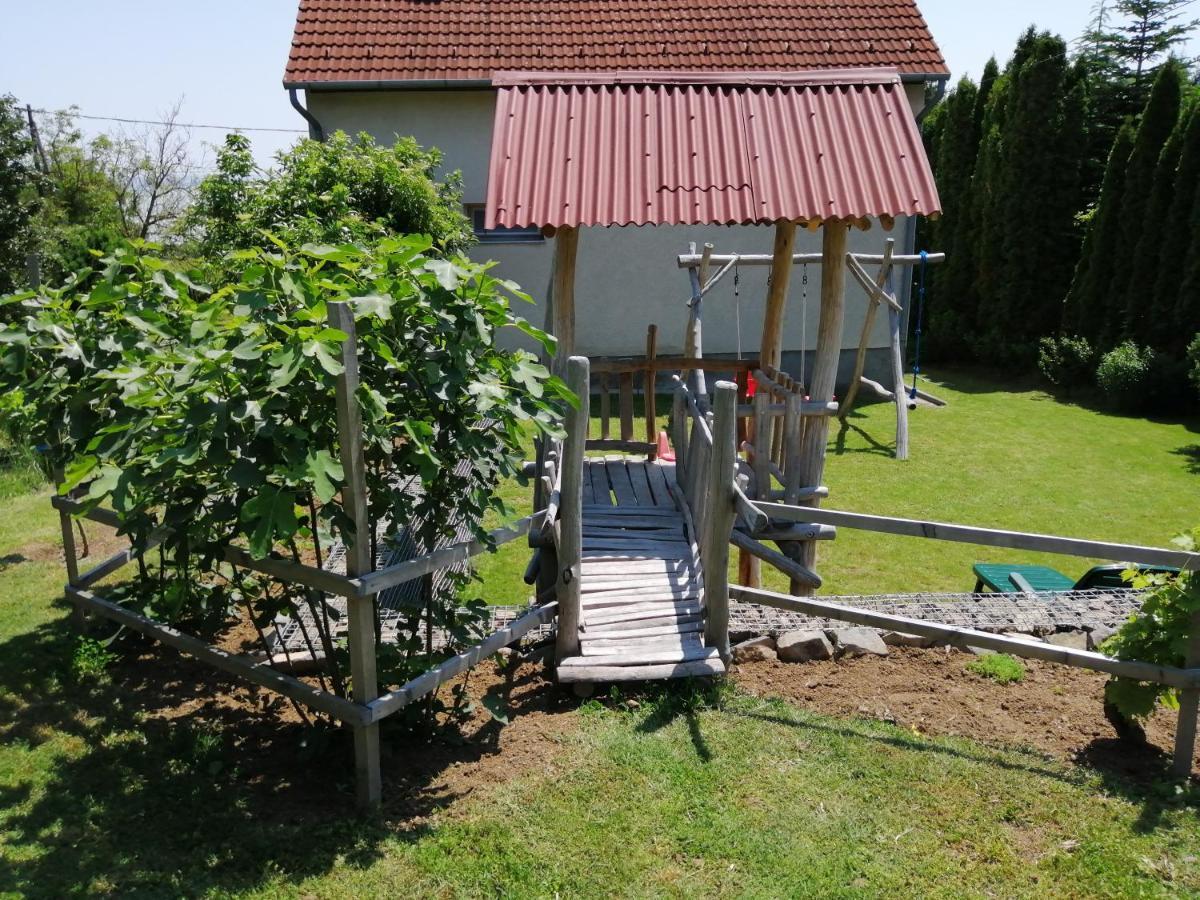 Ferienwohnung Kaman Nyaralo Badacsonytomaj Exterior foto