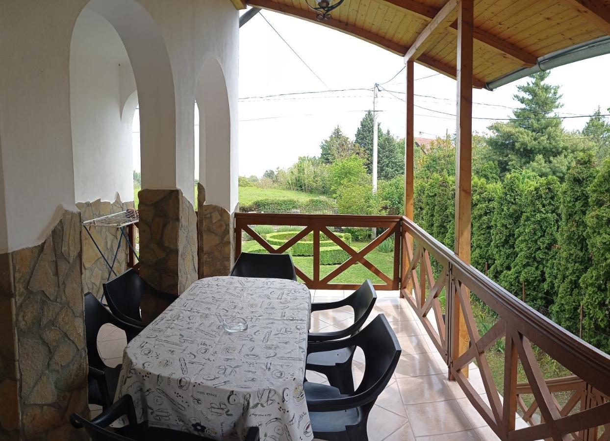 Ferienwohnung Kaman Nyaralo Badacsonytomaj Exterior foto